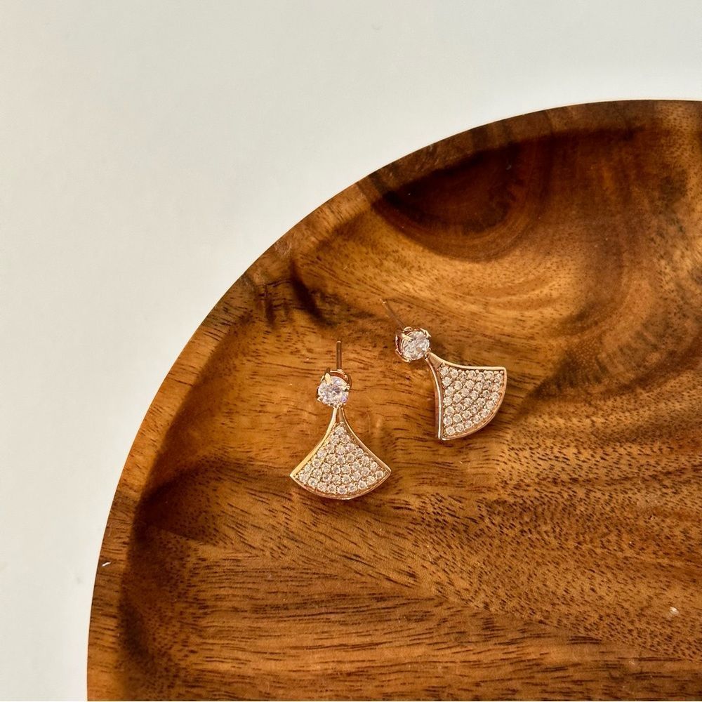 4/$15 Rose Gold Full Embracing Diamond CZ Fan-Shaped Drop Earrings